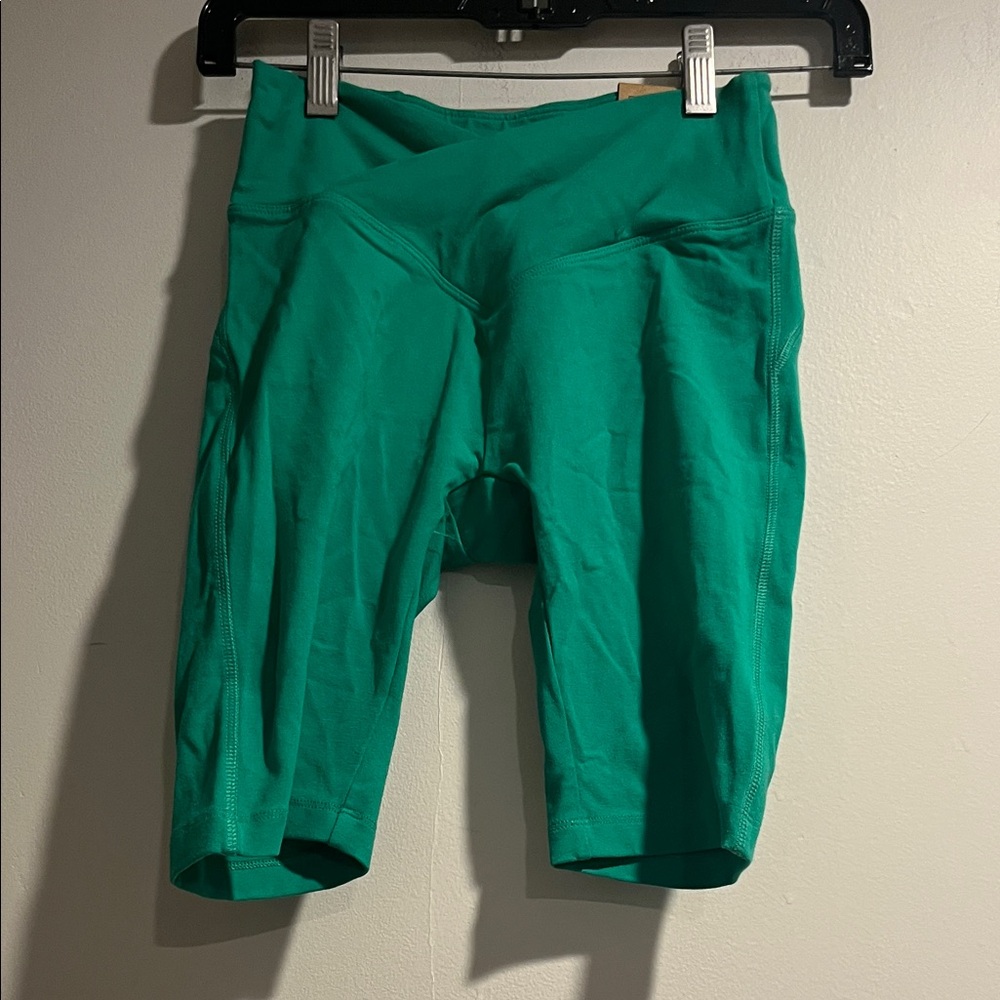 PINK ACTIVE VICTORIAS SECRET NWT Crossover Bike shorts